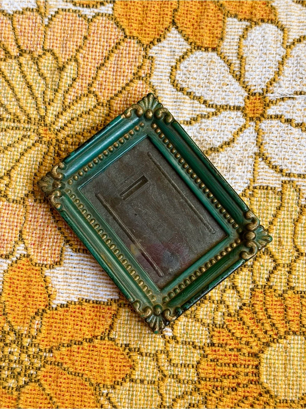 💚⚜️✨ Vintage 1970s Ornate Green Frame ✨⚜️💚